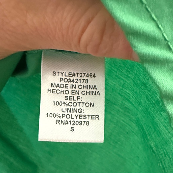 Green Puff Sleeve Blouse with White Embroidery - Picture 4 of 6